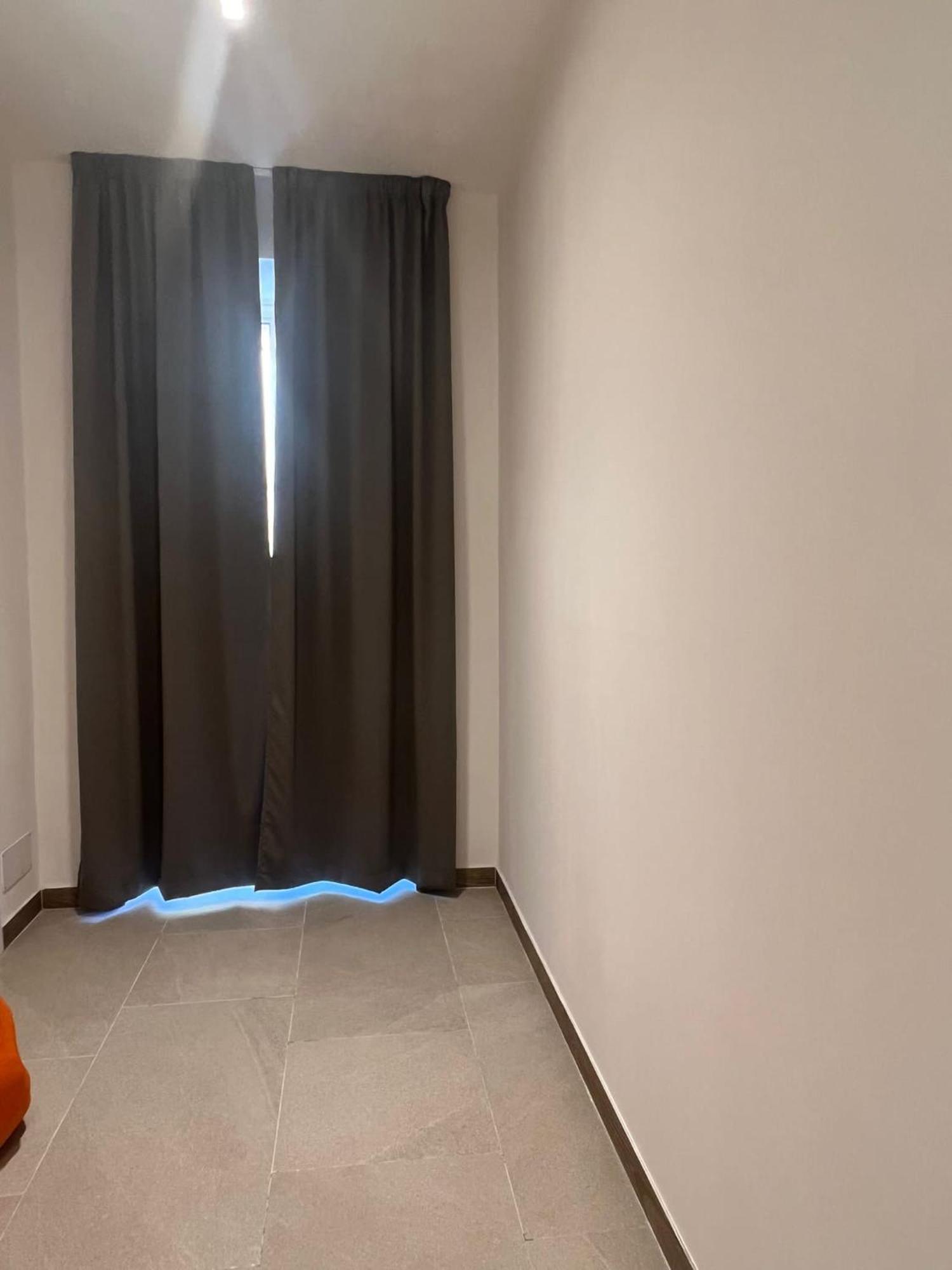 Le Camere Di Giusy Nazionale 24 Naples Exterior photo